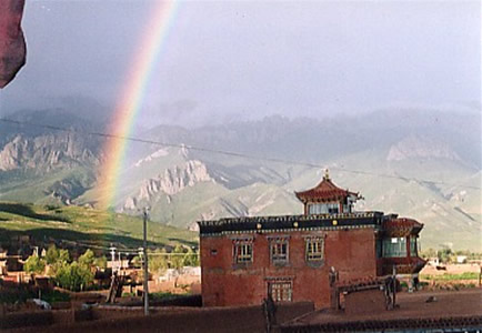 Photo of Rinpoche's new temple in Shorda, Nangchen